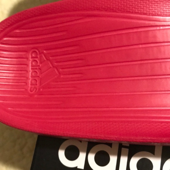 Adidas slide k size 6 new with tags and box - Picture 6 of 6